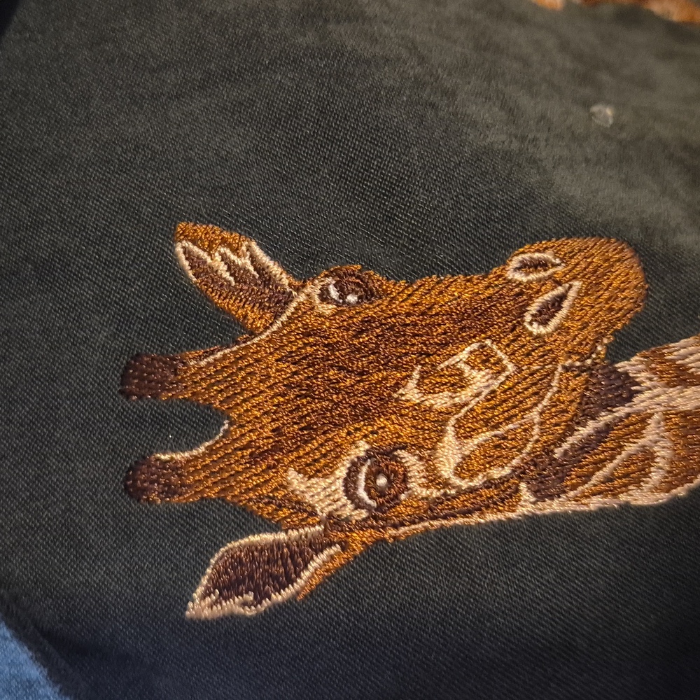 Quacker Factory Vintage Green Faux Suede Embroidered Giraffe Motif.(#1824) Sz.L. - Picture 2 of 15
